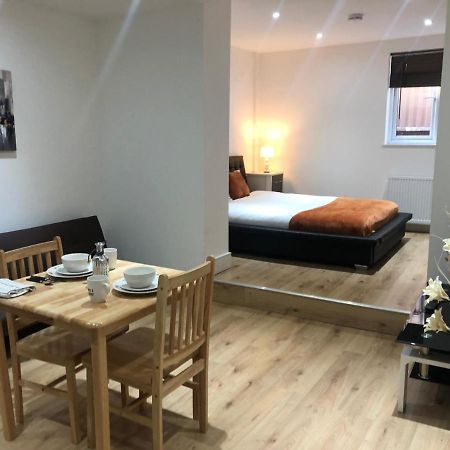 לונדון City Sparrow Apartments 4 מראה חיצוני תמונה